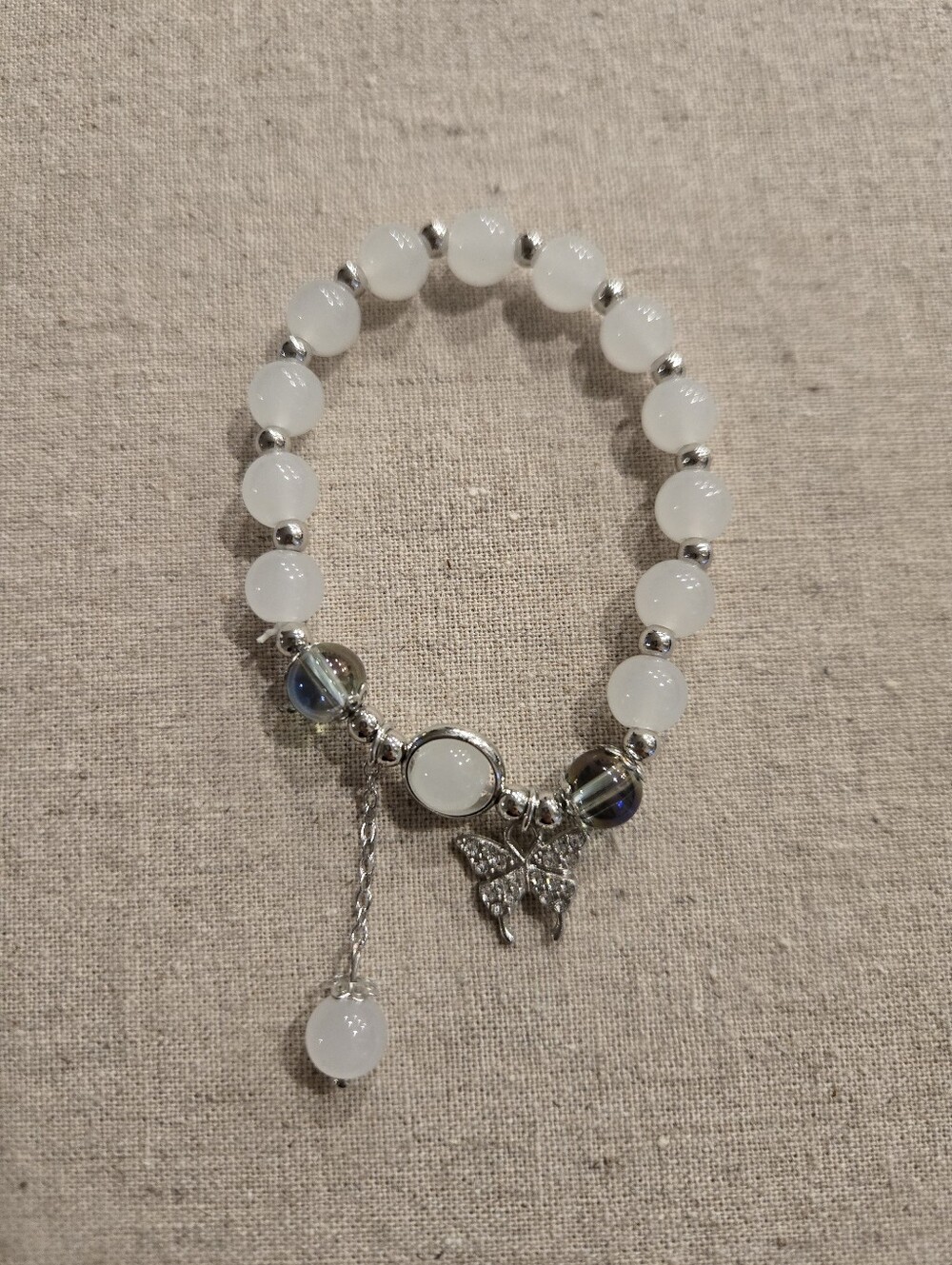 White Butterfly Charm Bracelet. New - Picture 2 of 2